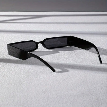 Men Retro Black Framed Fashion Glasses